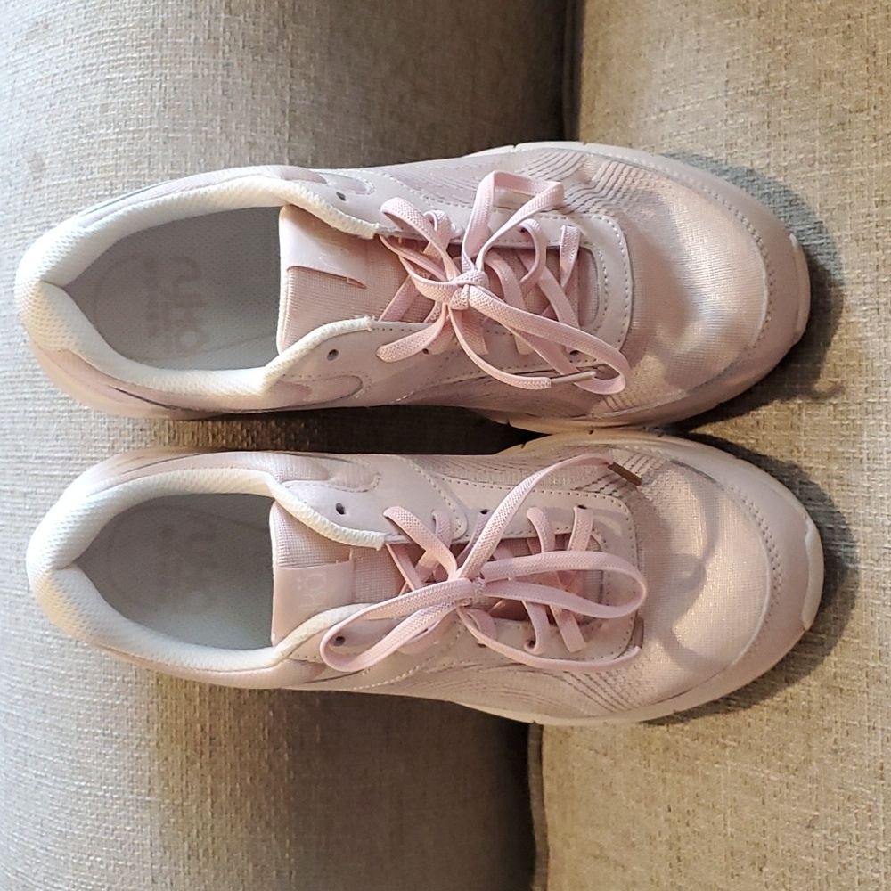 Ryka Women's Light Pink Athletic Sneakers